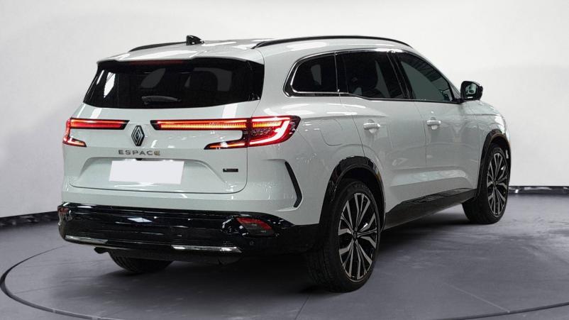 Vente en ligne Renault Espace Espace E-Tech full hybrid 200 GSR2 au prix de 42 990 €