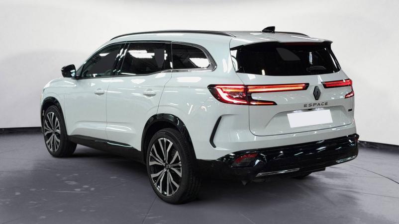 Vente en ligne Renault Espace Espace E-Tech full hybrid 200 GSR2 au prix de 42 990 €