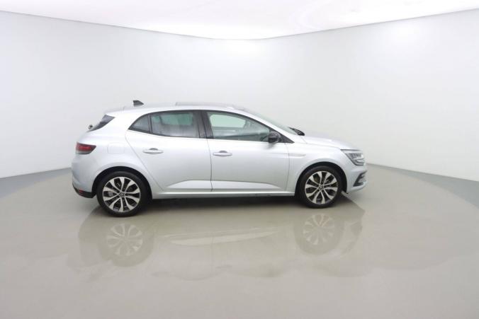 Vente en ligne Renault Megane 4  Blue dCi 115 EDC au prix de 24 990 €