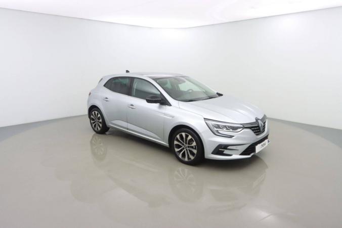 Vente en ligne Renault Megane 4  Blue dCi 115 EDC au prix de 24 990 €