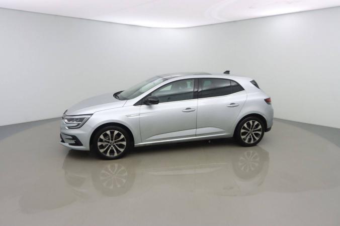 Vente en ligne Renault Megane 4  Blue dCi 115 EDC au prix de 24 990 €