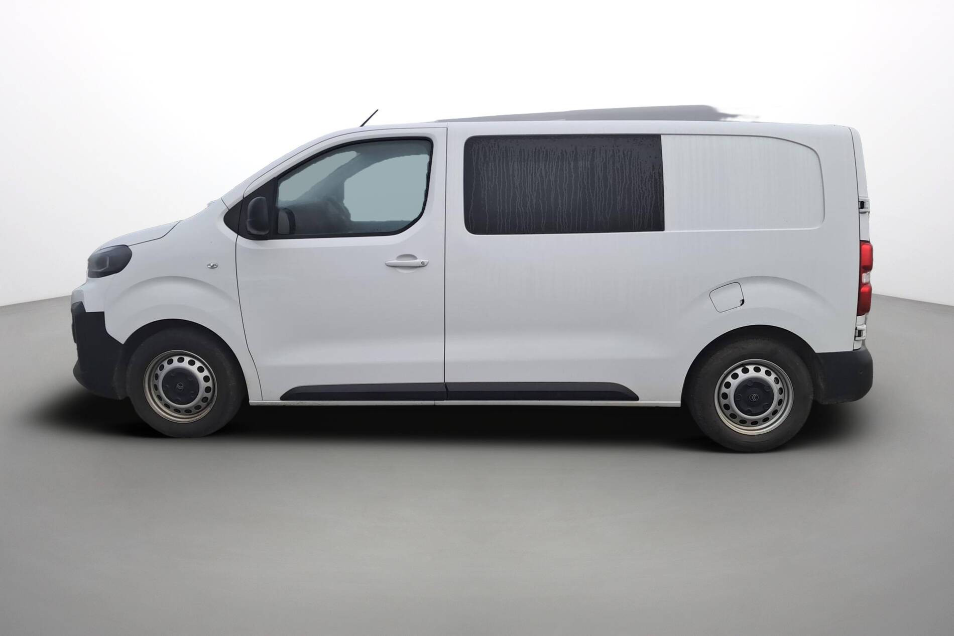 Vente en ligne Citroën Jumpy Fourgon JUMPY CAB APPROFONDIE M BLUEHDI 145 S&S EAT8 au prix de 30 990 €