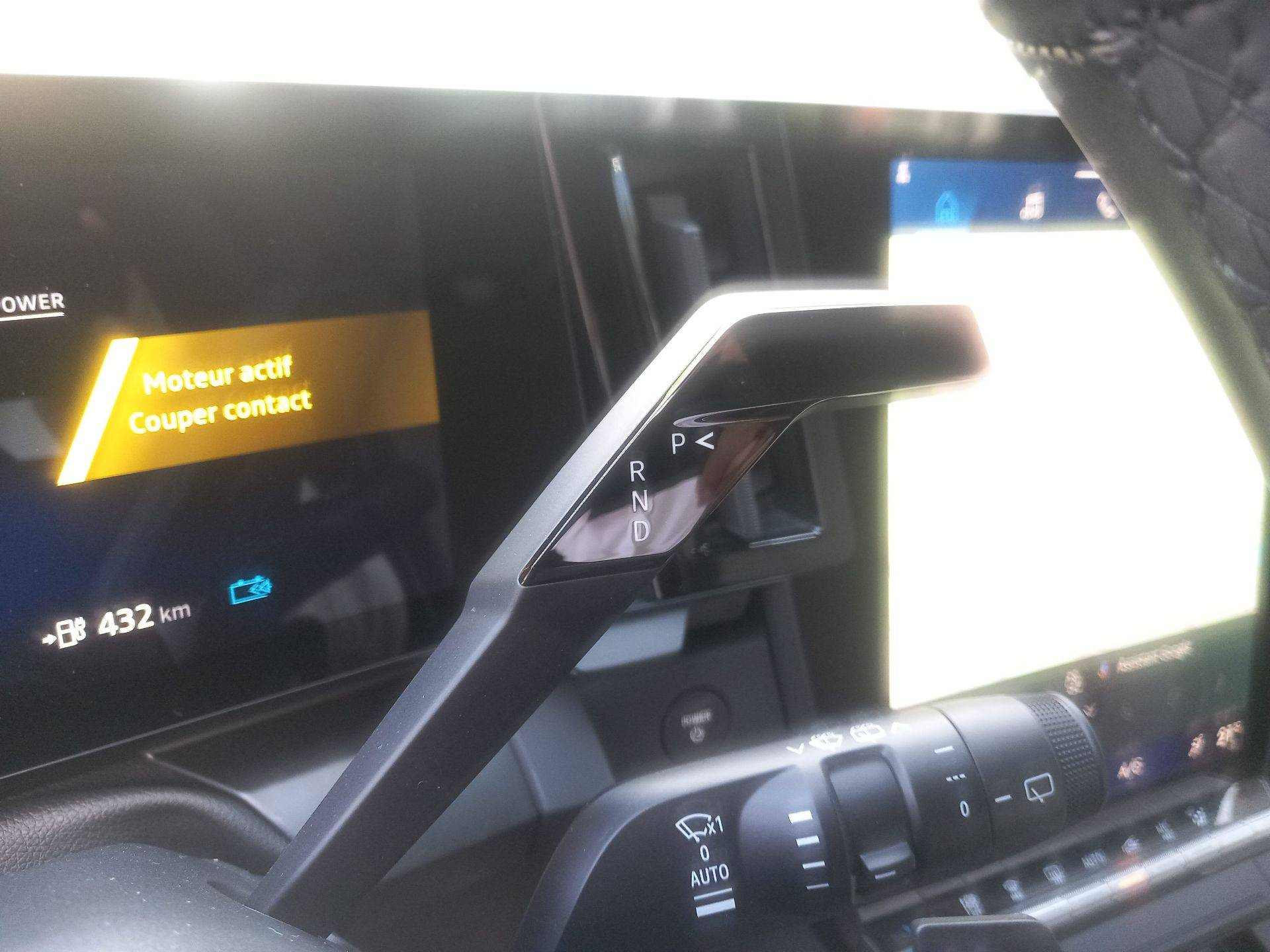 Vente en ligne Renault Scenic E-Tech  220 ch grande autonomie au prix de 42 990 €