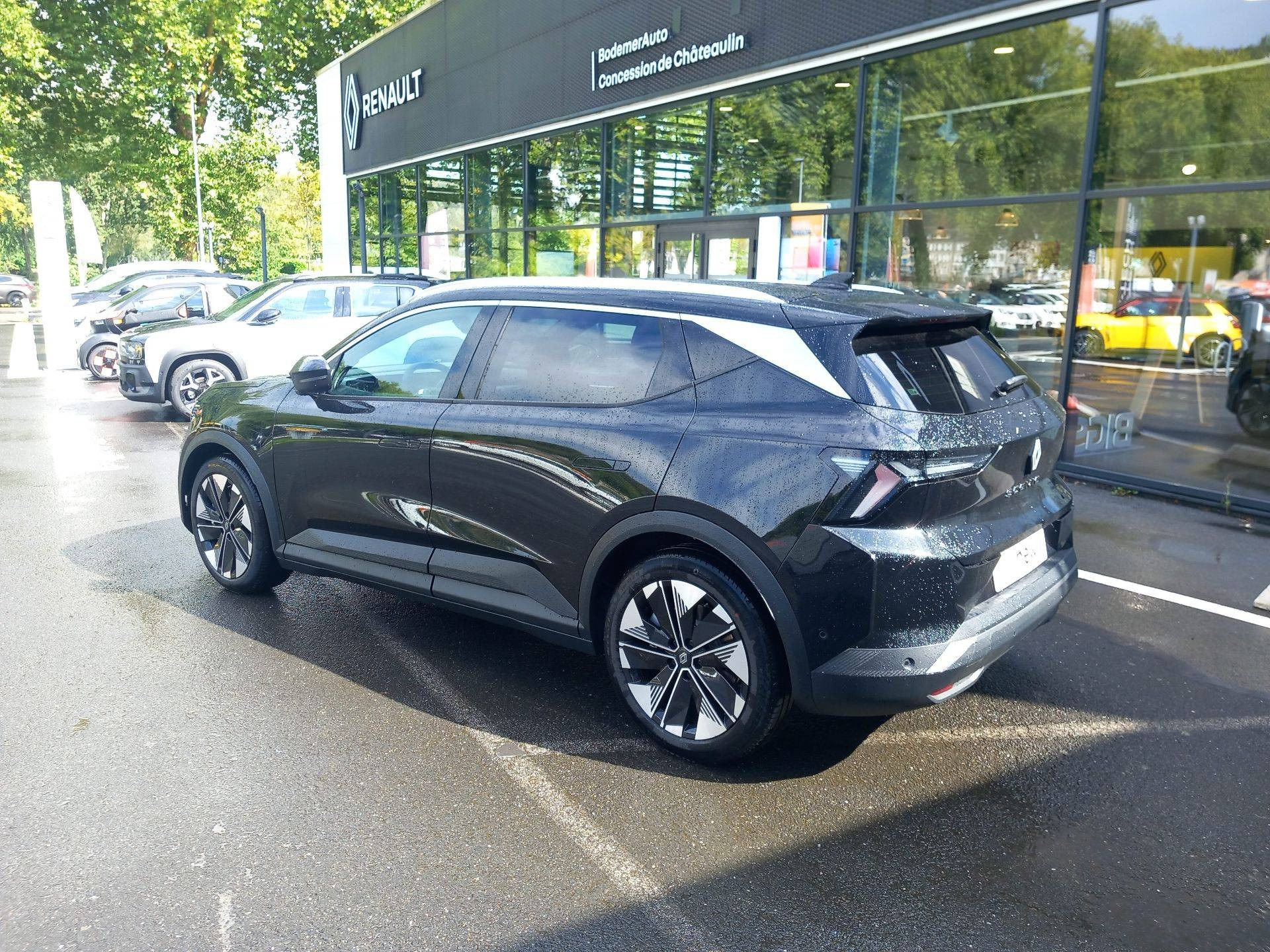 Vente en ligne Renault Scenic E-Tech  220 ch grande autonomie au prix de 42 990 €