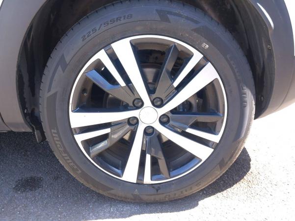 Vente en ligne Peugeot 3008  BlueHDi 130ch S&S EAT8 au prix de 18 990 €
