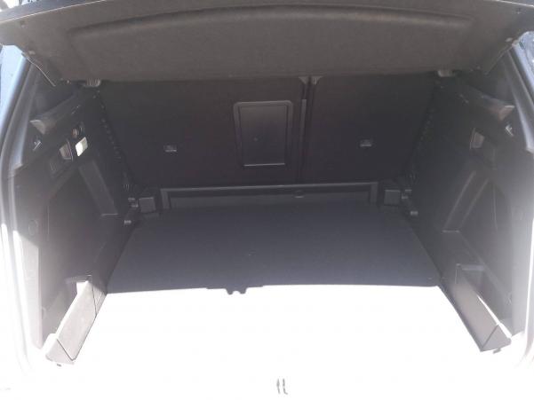 Vente en ligne Peugeot 3008  BlueHDi 130ch S&S EAT8 au prix de 18 990 €