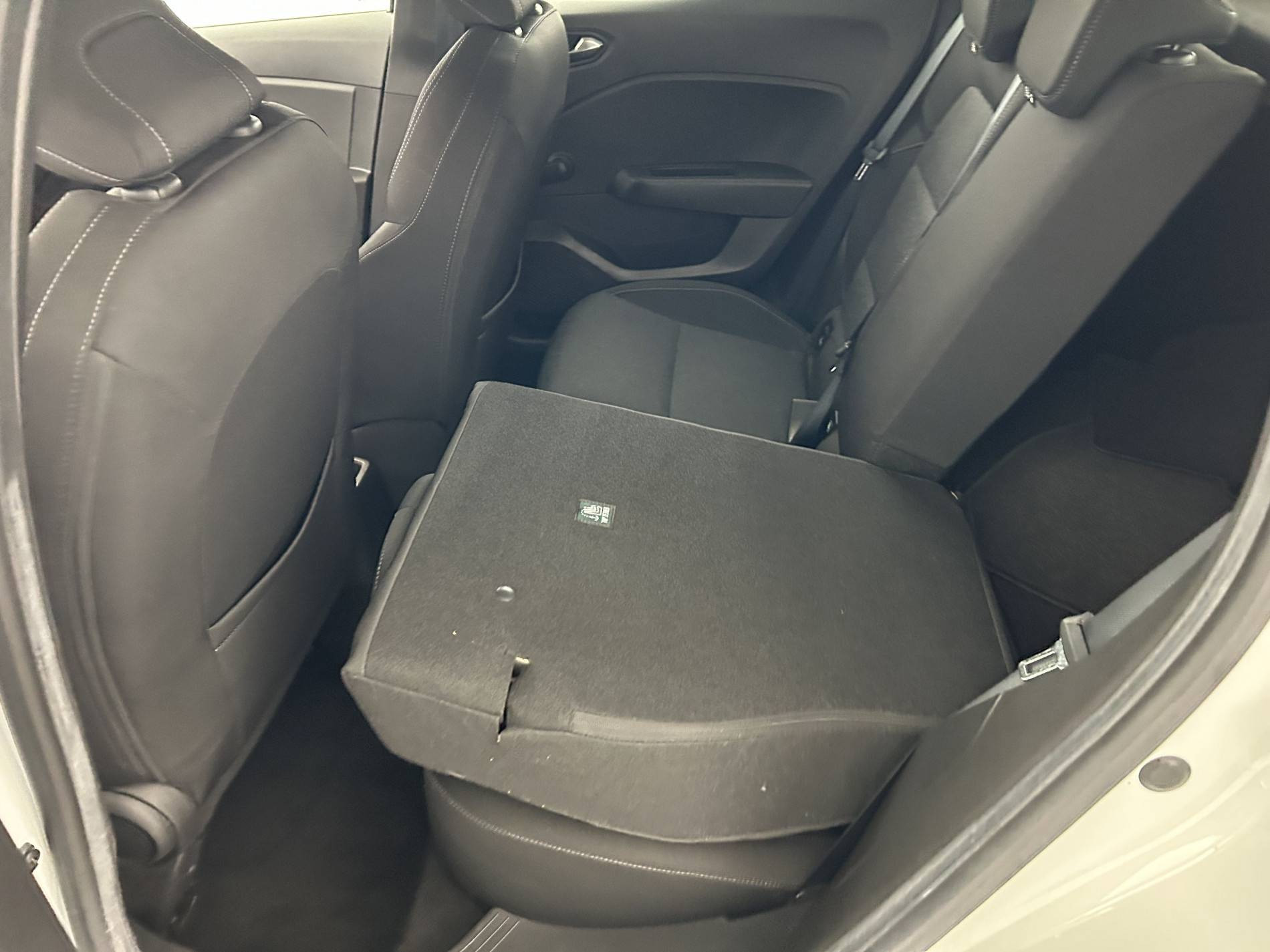 Vente en ligne Renault Clio 5 Clio Blue dCi 100 - 21N au prix de 14 490 €