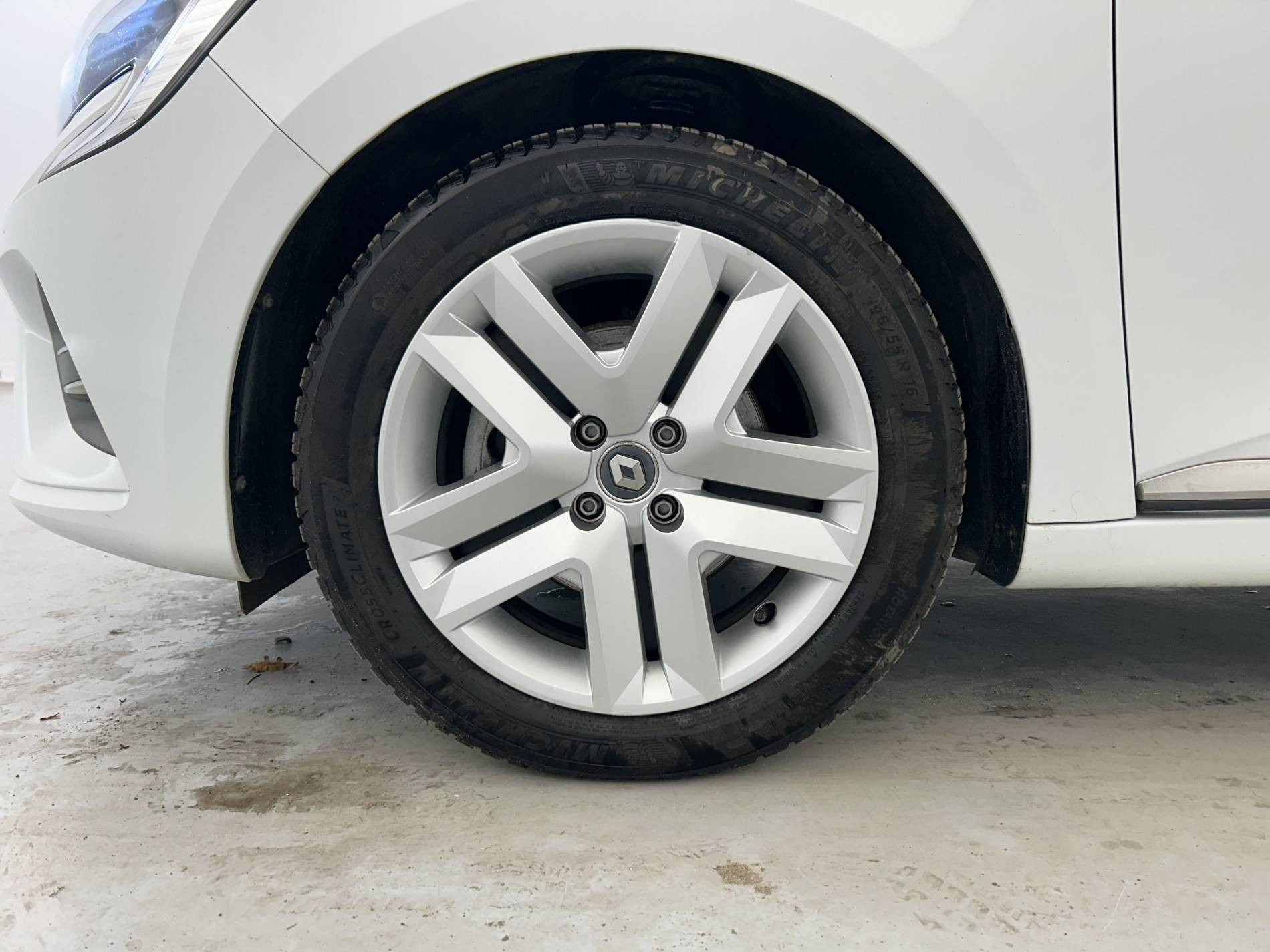 Vente en ligne Renault Clio 5 Clio Blue dCi 100 - 21N au prix de 14 490 €