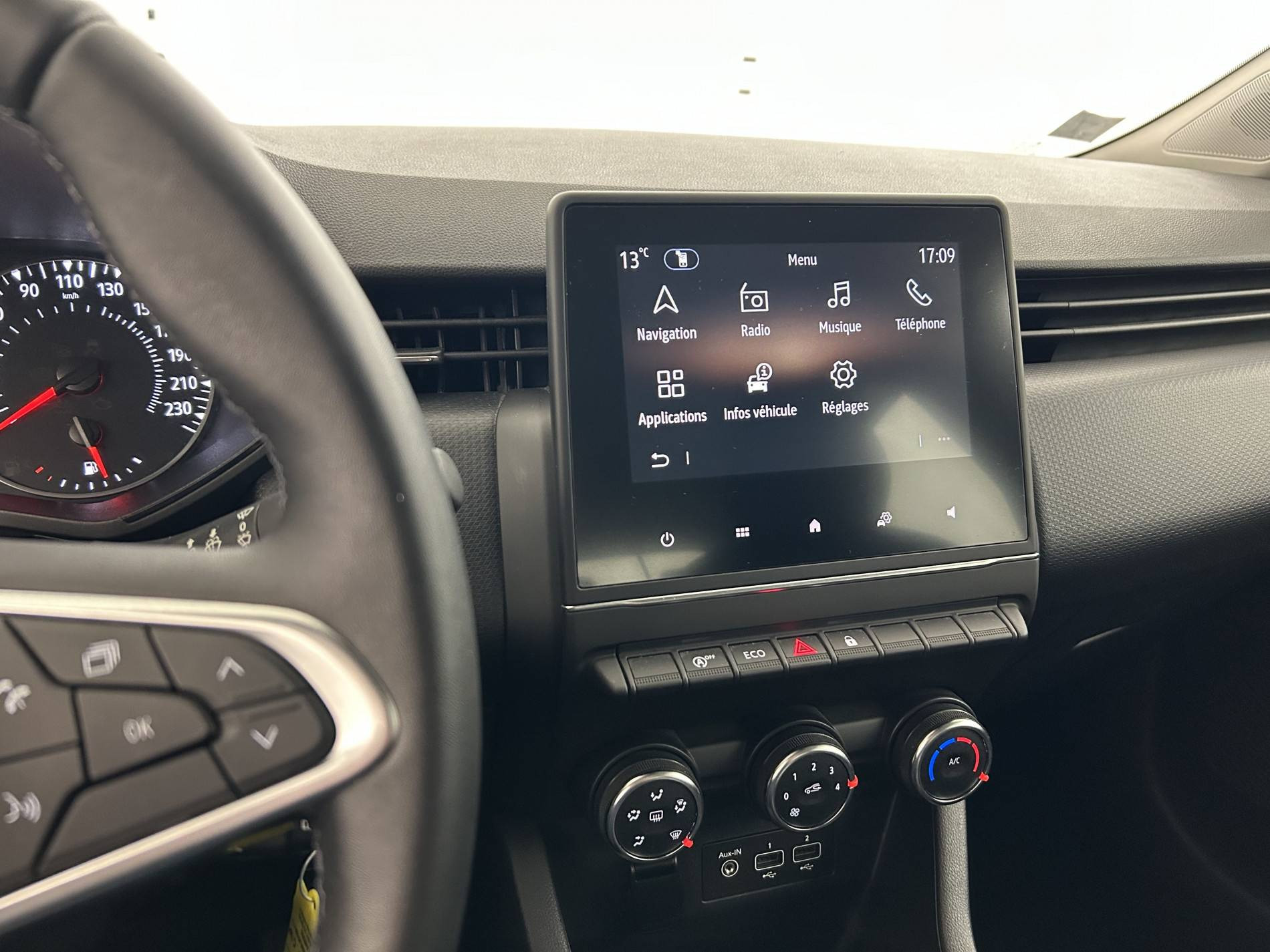 Vente en ligne Renault Clio 5 Clio Blue dCi 100 - 21N au prix de 14 490 €