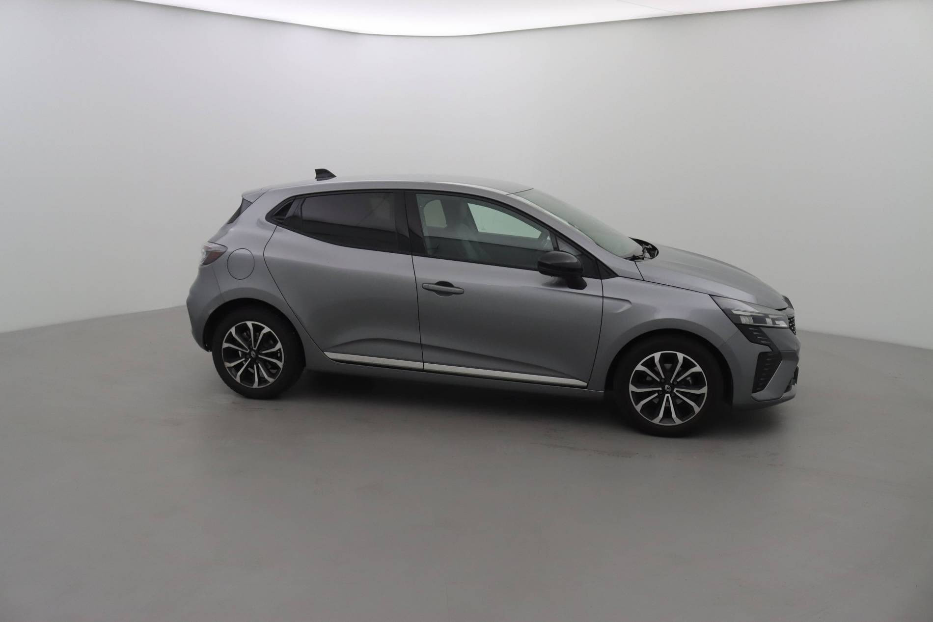 Vente en ligne Renault Clio 5 Clio TCe 90 ch GSR2 au prix de 18 990 €