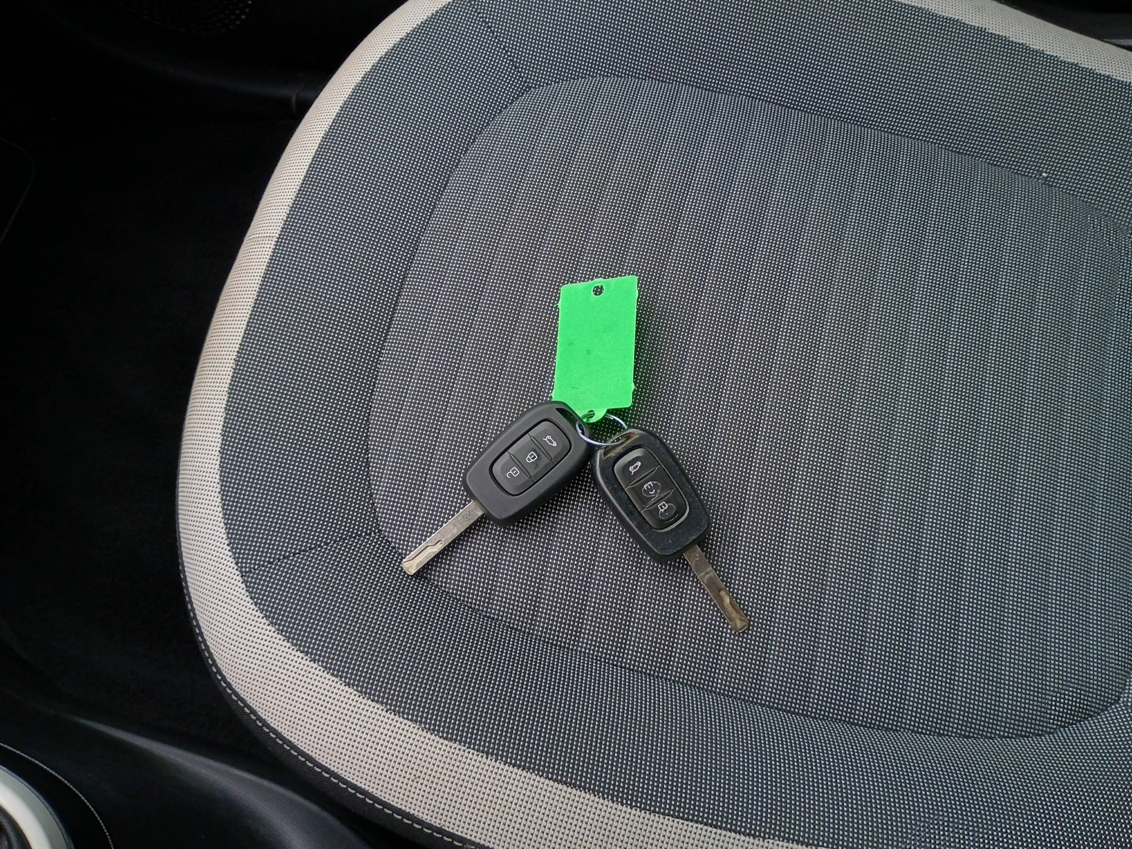 Vente en ligne Renault Twingo 3  SCe 65 au prix de 11 990 €