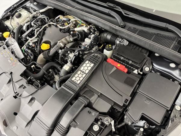Vente en ligne Renault Megane 4 Mégane IV Berline Blue dCi 115 EDC au prix de 14 490 €