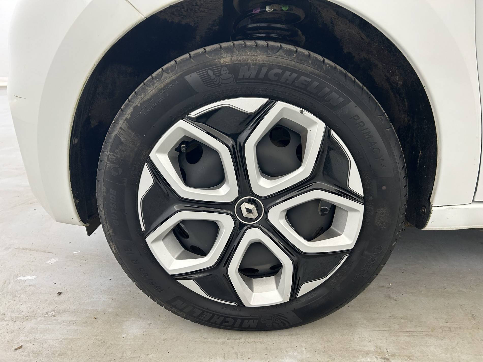 Vente en ligne Renault Twingo Electrique Twingo III E-Tech au prix de 10 990 €