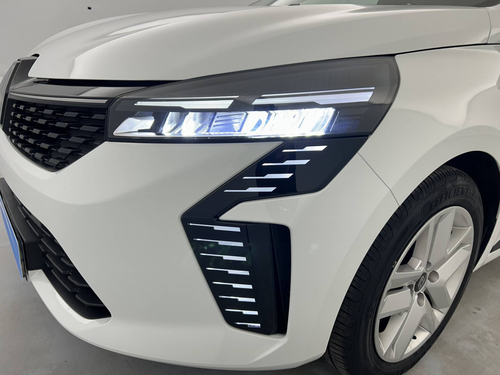 Vente en ligne Renault Clio 5 Clio Blue dCi 100 ch GSR2 au prix de 18 590 €