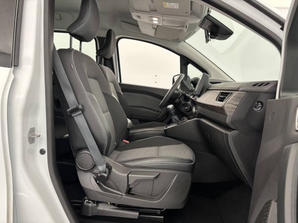 Vente en ligne Renault Kangoo  Blue dCi 95 au prix de 21 990 €