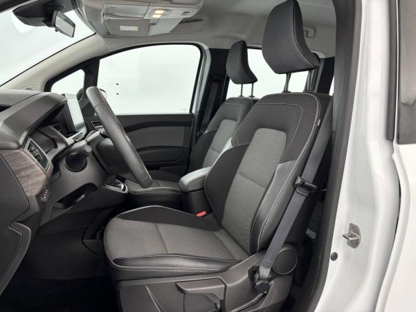 Vente en ligne Renault Kangoo  Blue dCi 95 au prix de 21 990 €