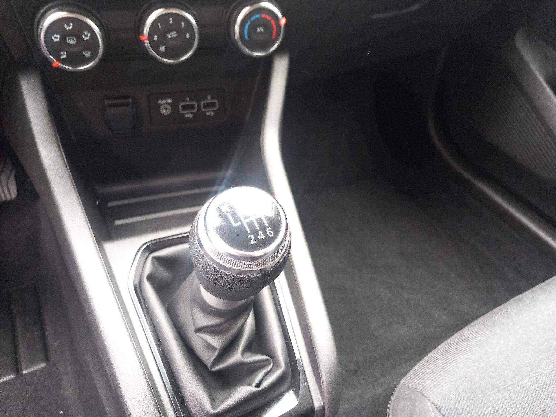 Vente en ligne Renault Clio 5 Clio TCe 90 au prix de 13 990 €