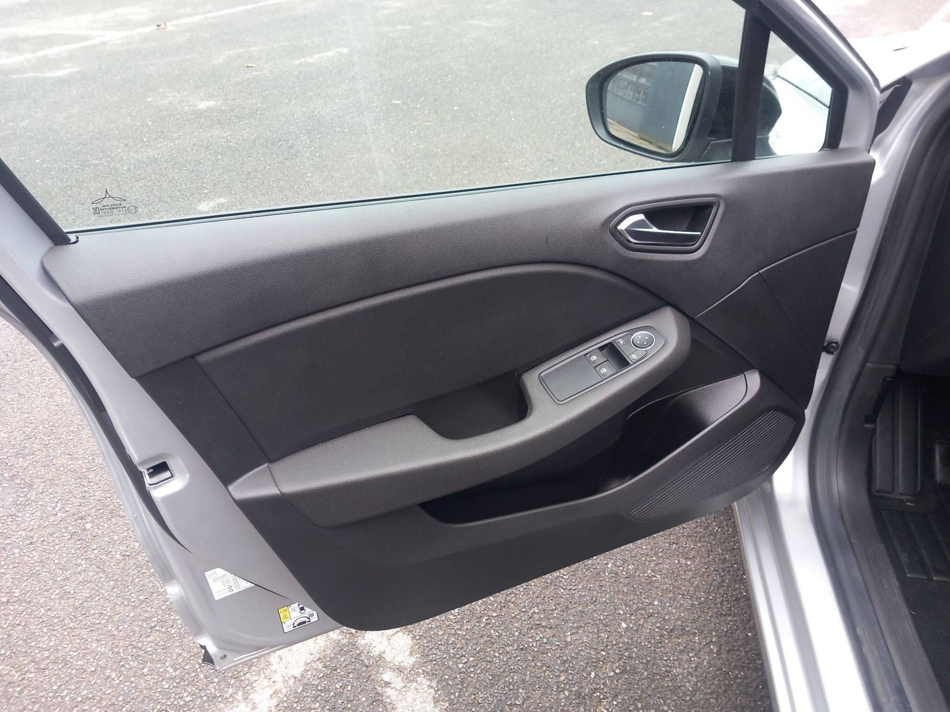 Vente en ligne Renault Clio 5 Clio TCe 90 au prix de 13 990 €