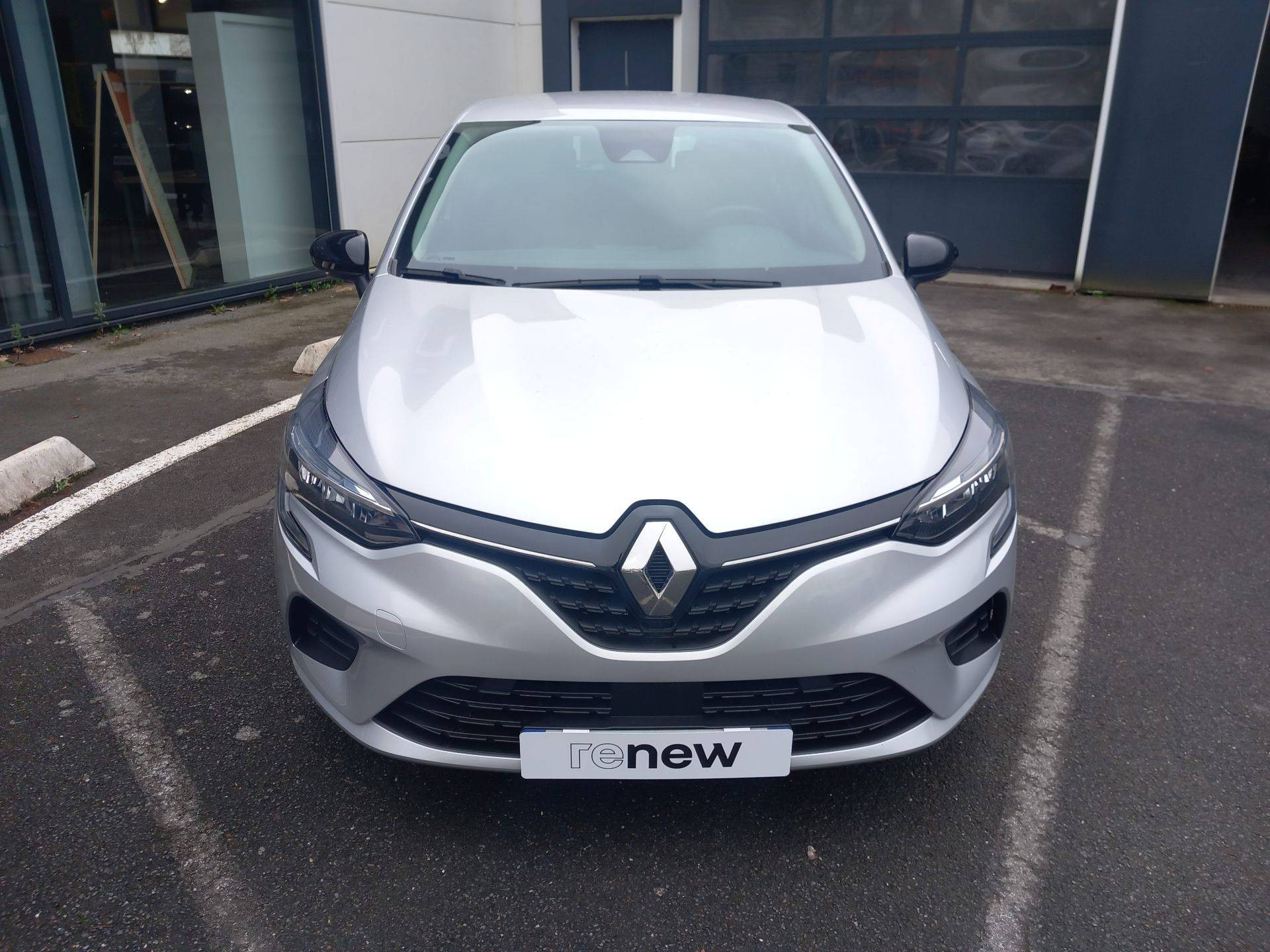 Vente en ligne Renault Clio 5 Clio TCe 90 au prix de 13 990 €