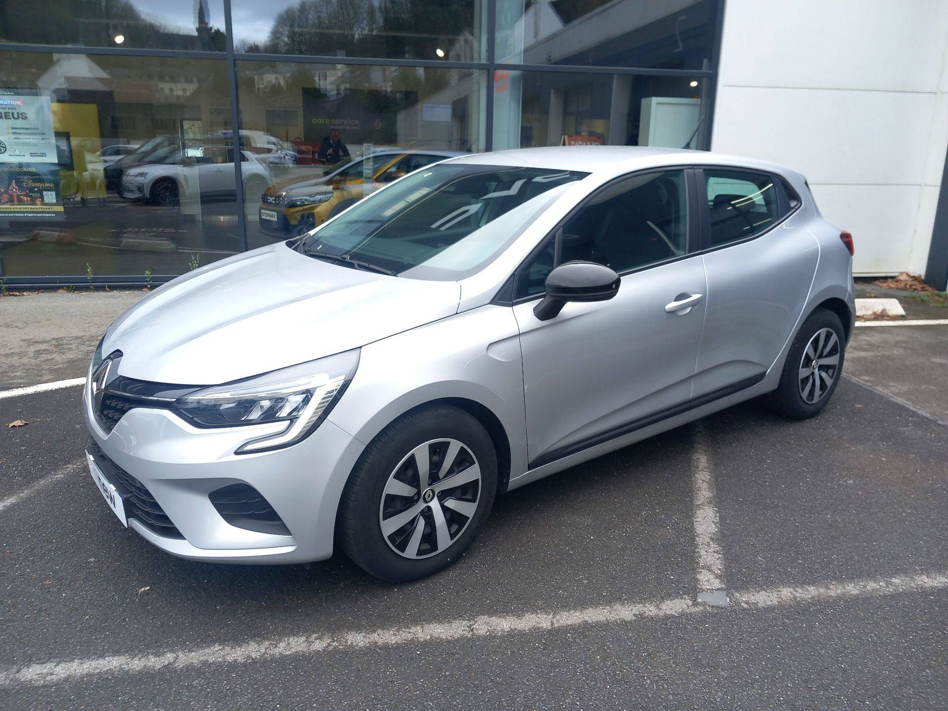 Renault Clio 5 Clio TCe 90 occasion de 2023 en vente à Châteaulin