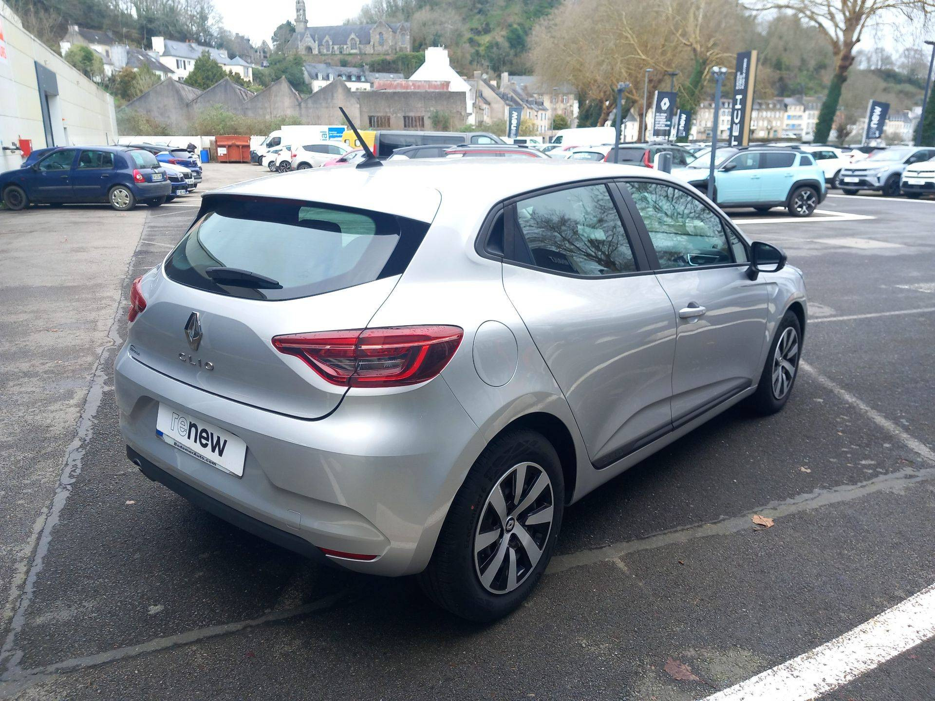 Vente en ligne Renault Clio 5 Clio TCe 90 au prix de 13 990 €