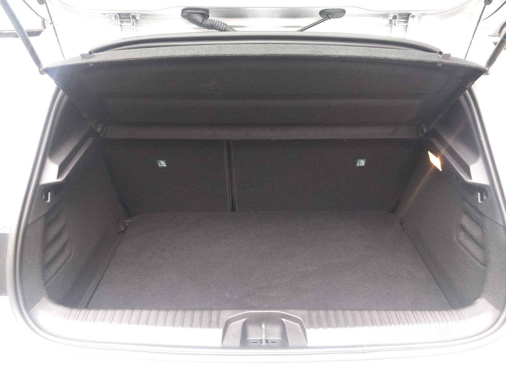 Vente en ligne Renault Clio 5 Clio TCe 90 au prix de 13 990 €