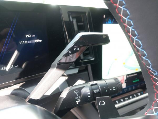 Vente en ligne Renault Scenic E-Tech  220 ch grande autonomie au prix de 43 990 €