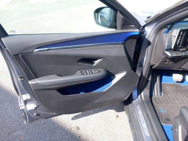 Vente en ligne Renault Scenic E-Tech  220 ch grande autonomie au prix de 43 990 €