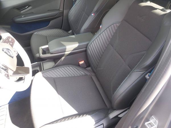 Vente en ligne Renault Scenic E-Tech  220 ch grande autonomie au prix de 43 990 €