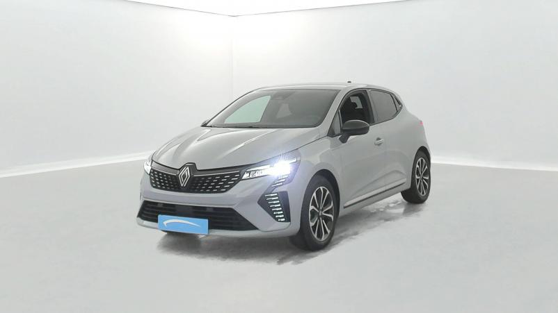 Vente en ligne Renault Clio 5 Clio E-Tech full hybrid 145 au prix de 20 490 €