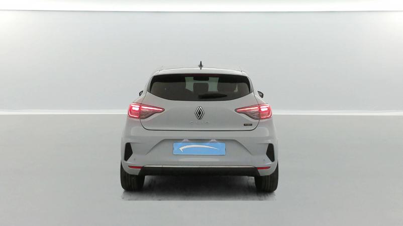 Vente en ligne Renault Clio 5 Clio E-Tech full hybrid 145 au prix de 20 490 €