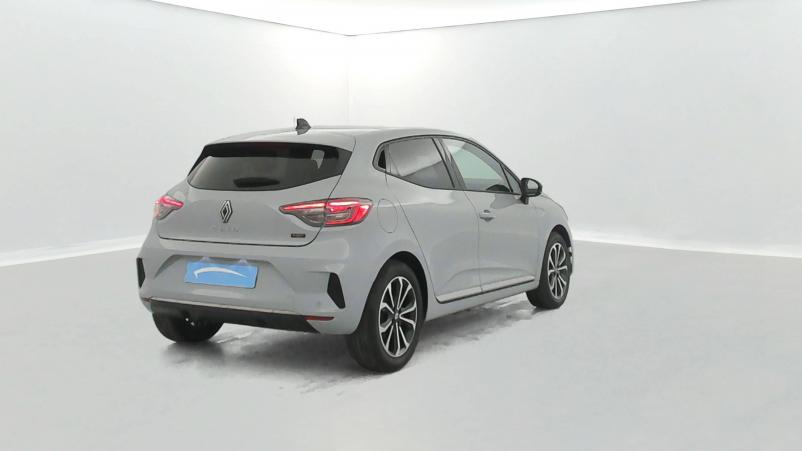 Vente en ligne Renault Clio 5 Clio E-Tech full hybrid 145 au prix de 20 490 €