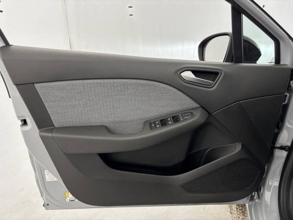 Vente en ligne Renault Clio 5 Clio E-Tech full hybrid 145 au prix de 20 490 €