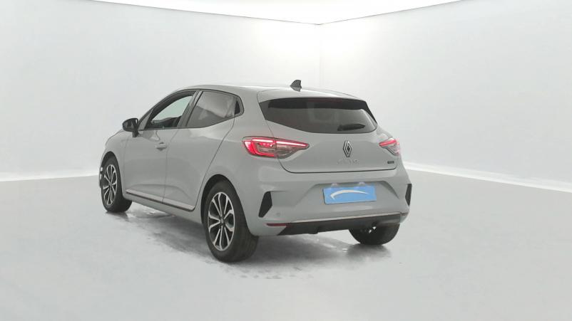 Vente en ligne Renault Clio 5 Clio E-Tech full hybrid 145 au prix de 20 490 €