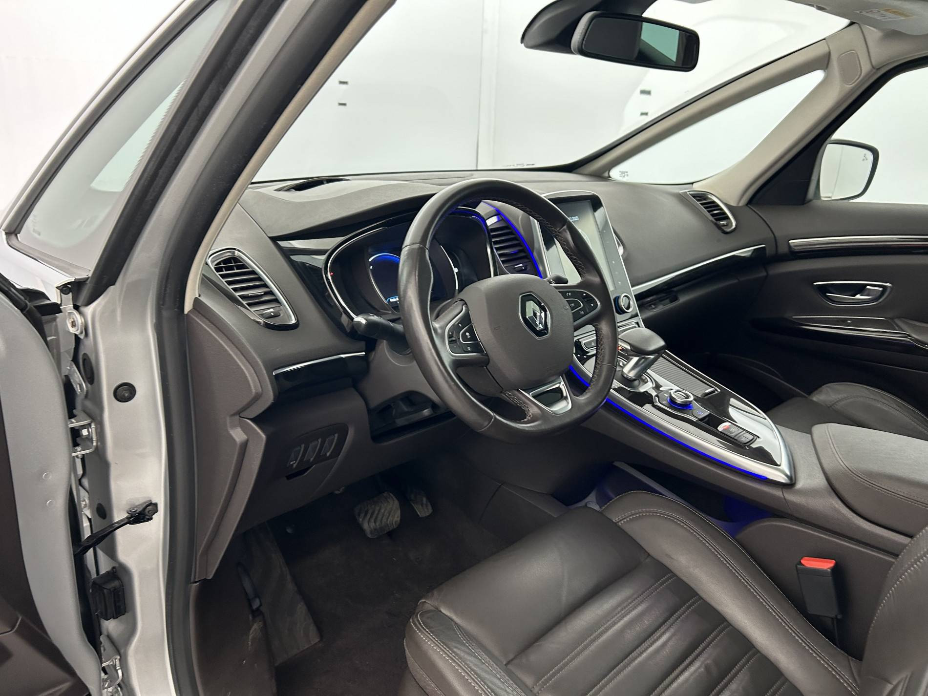 Vente en ligne Renault Espace 5 Espace Tce 200 Energy au prix de 19 990 €