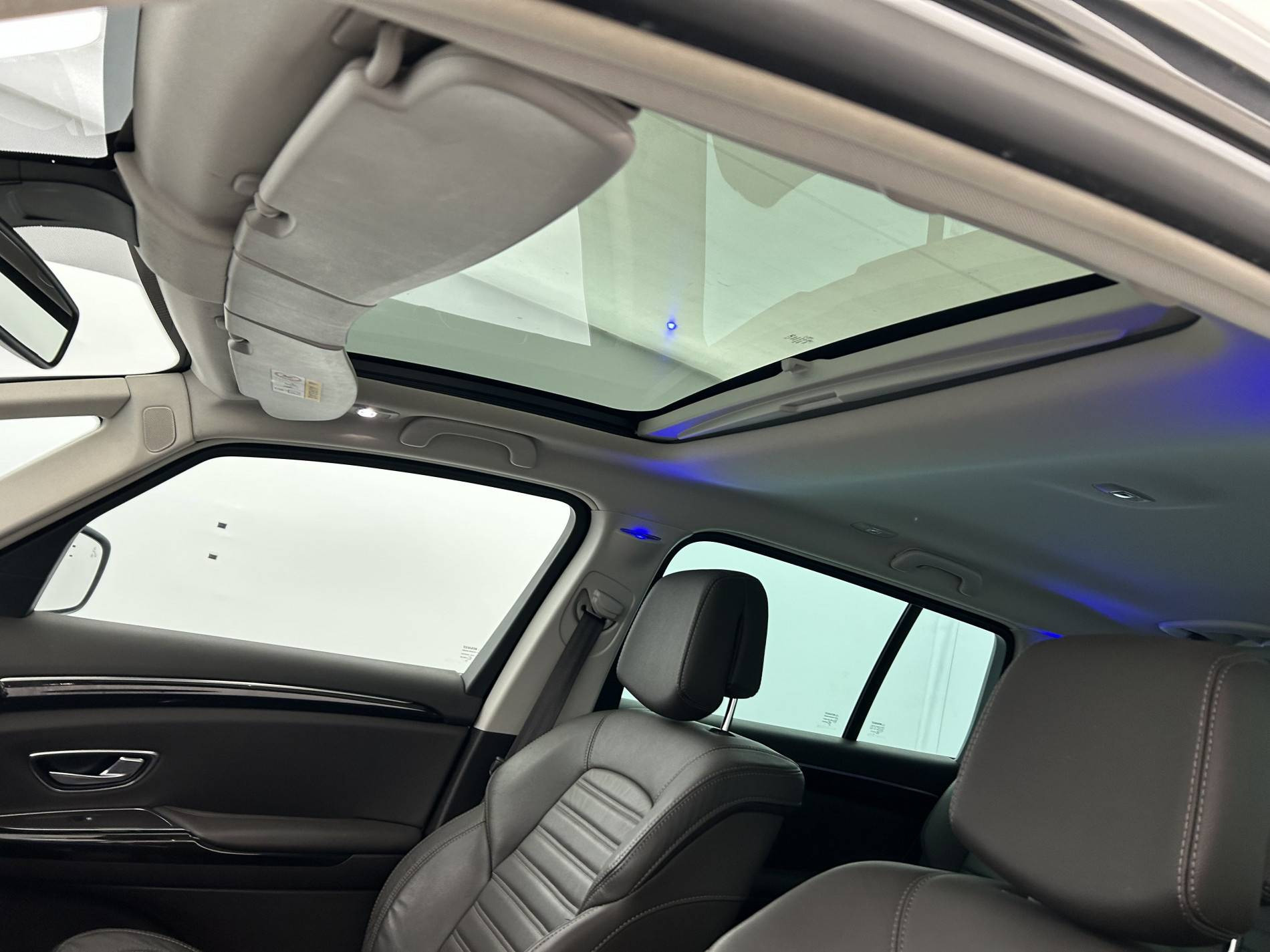 Vente en ligne Renault Espace 5 Espace Tce 200 Energy au prix de 19 990 €