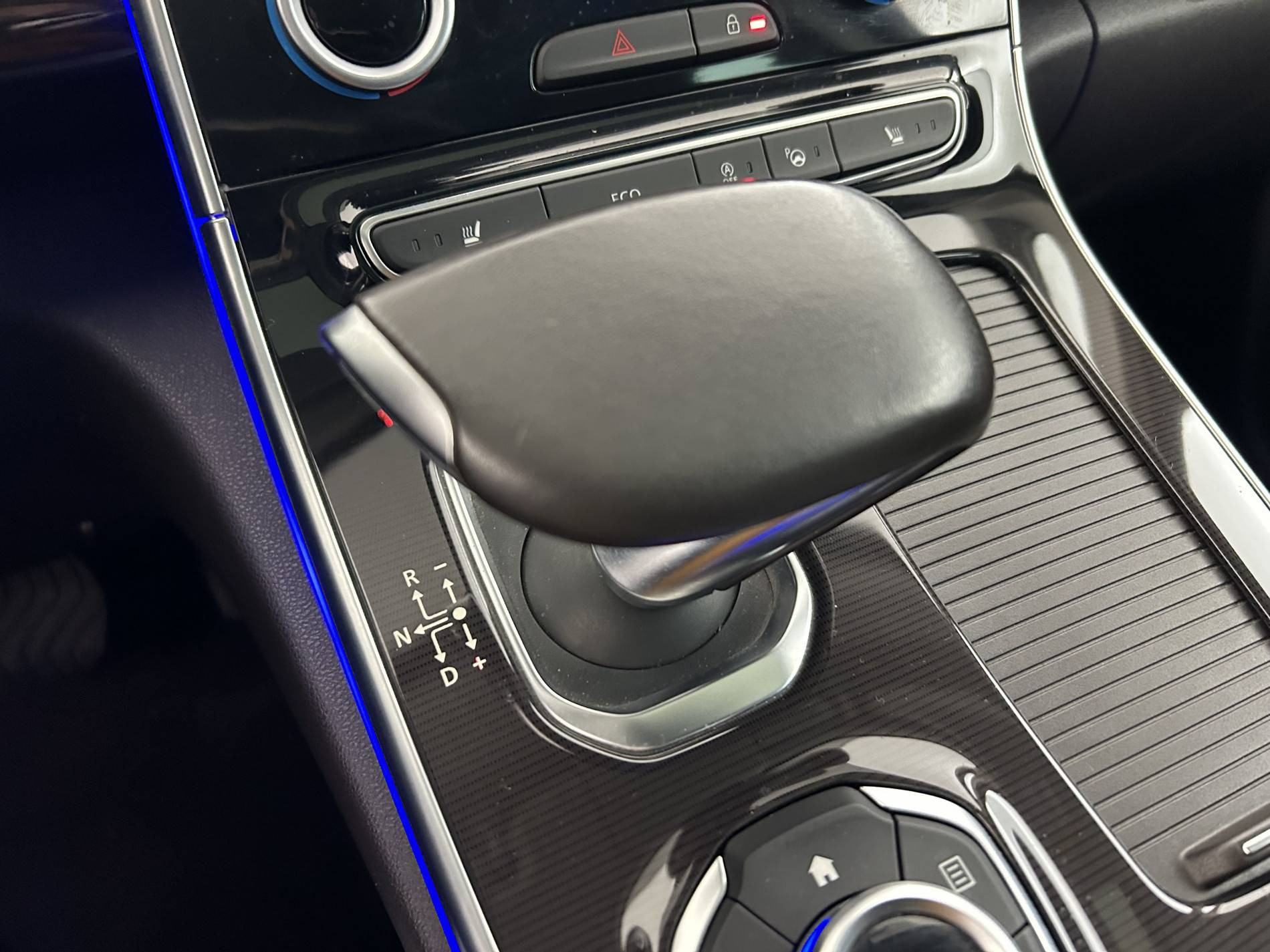 Vente en ligne Renault Espace 5 Espace Tce 200 Energy au prix de 19 990 €