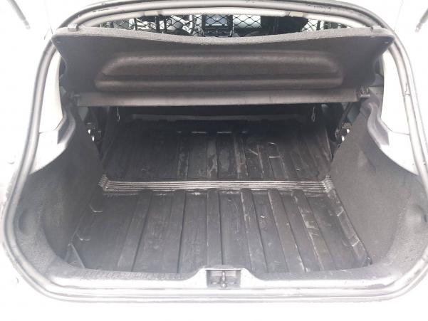 Vente en ligne Renault Clio 4 CLIO SOCIETE DCI 90 ENERGY ECO2 82G au prix de 8 490 €