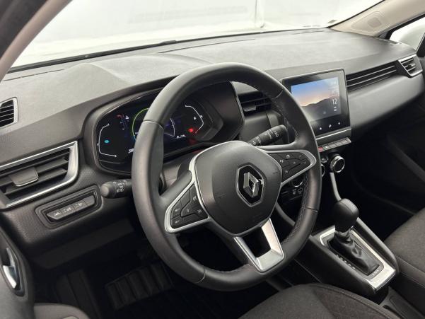 Vente en ligne Renault Clio 5 Clio E-Tech 140 - 21N au prix de 16 790 €