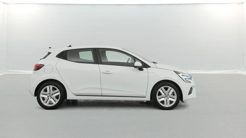 Vente en ligne Renault Clio 5 Clio E-Tech 140 - 21N au prix de 16 790 €