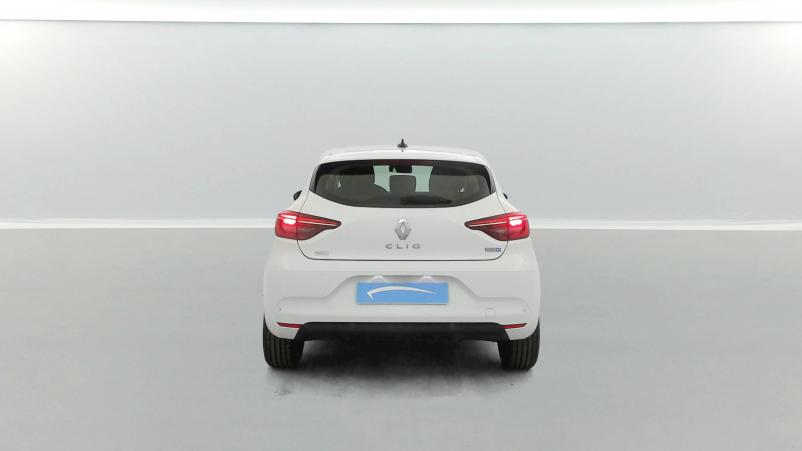 Vente en ligne Renault Clio 5 Clio E-Tech 140 - 21N au prix de 16 790 €