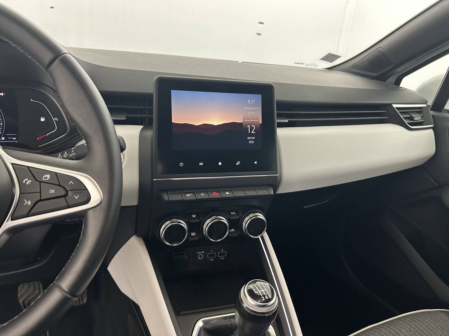 Vente en ligne Renault Clio 5 Clio TCe 90 - 21N au prix de 14 990 €