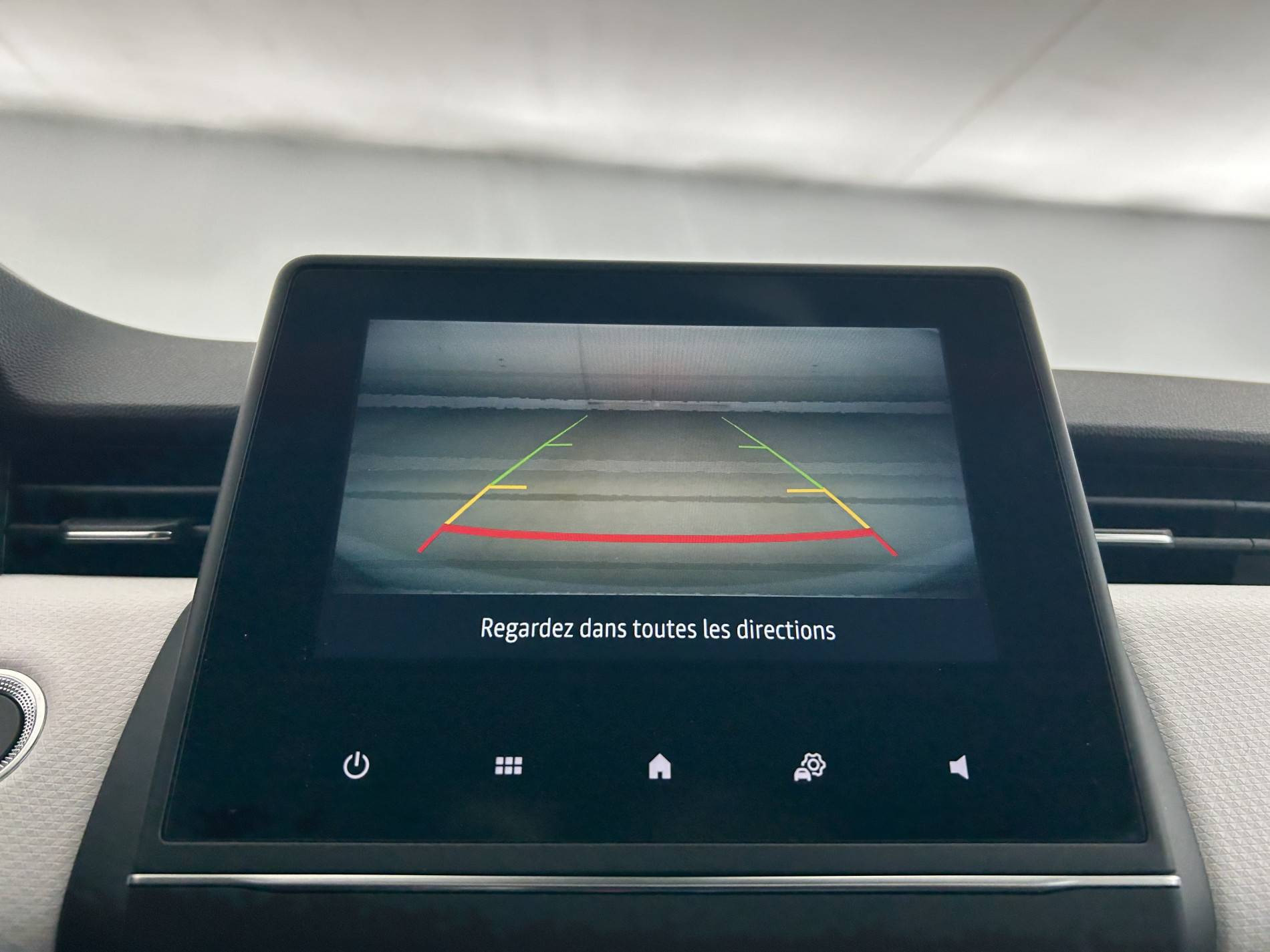 Vente en ligne Renault Clio 5 Clio TCe 90 - 21N au prix de 14 990 €