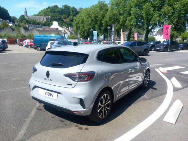 Vente en ligne Renault Clio 5 Clio E-Tech full hybrid 145 au prix de 20 490 €
