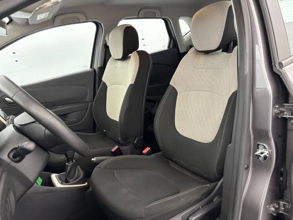 Vente en ligne Renault Captur Captur dCi 90 E6C au prix de 13 490 €