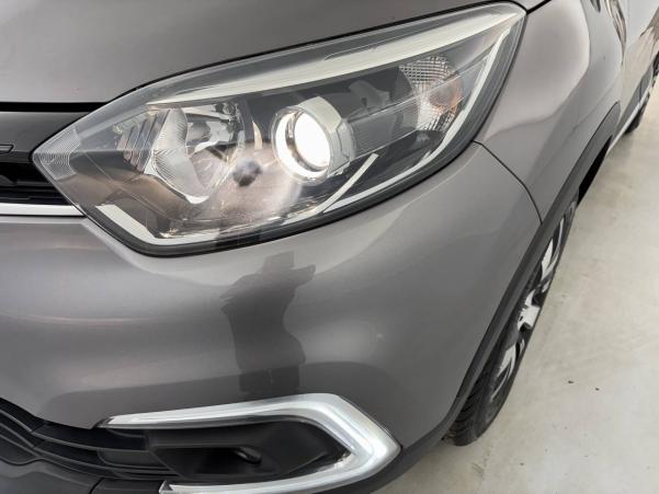 Vente en ligne Renault Captur Captur dCi 90 E6C au prix de 13 490 €