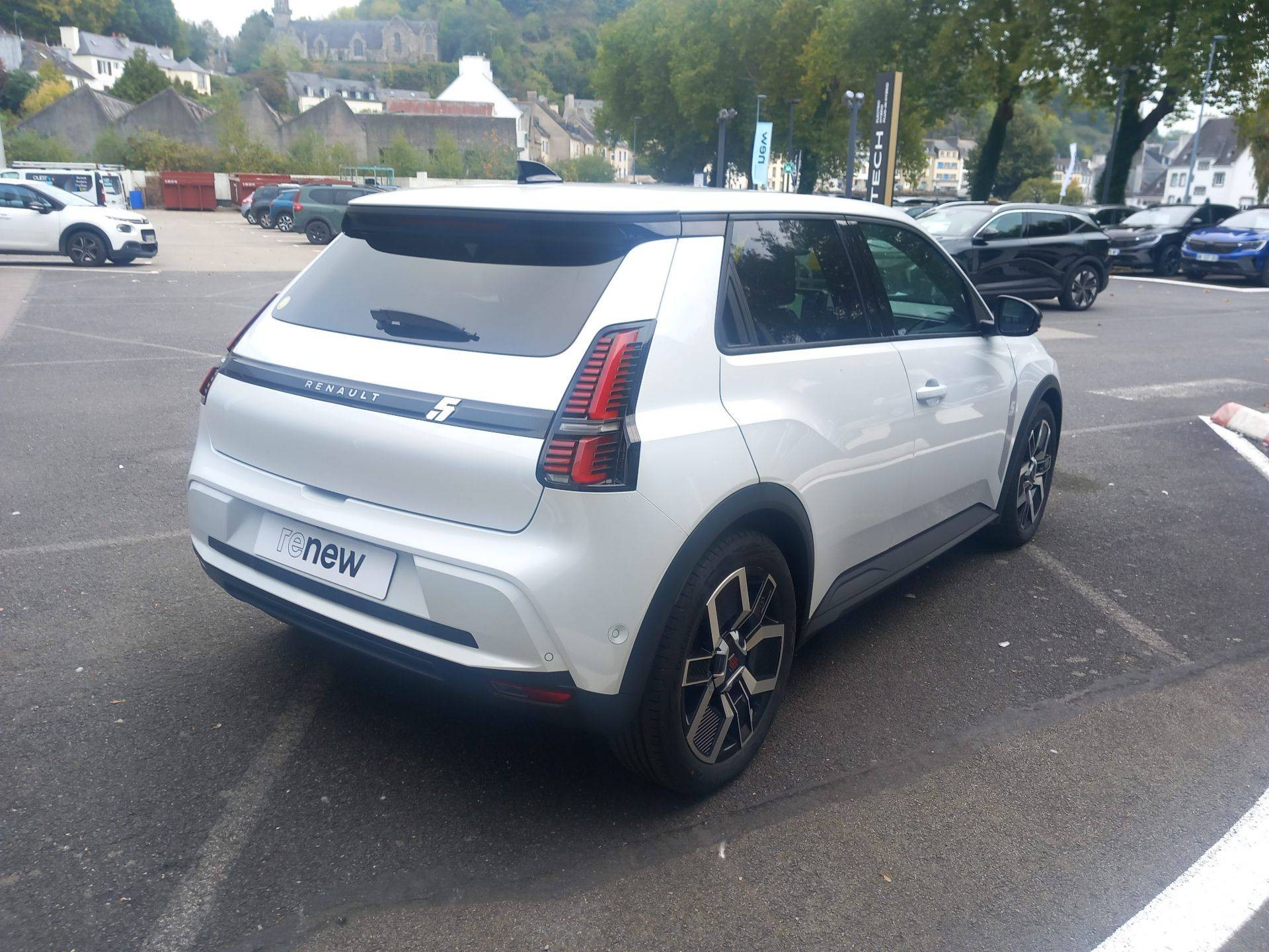 Vente en ligne Renault R5 E-Tech  120 ch autonomie urbaine au prix de 28 900 €