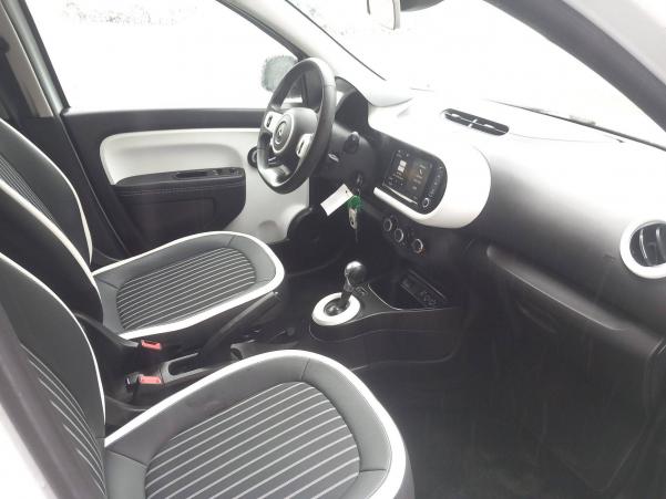 Vente en ligne Renault Twingo 3  TCe 95 EDC au prix de 15 990 €