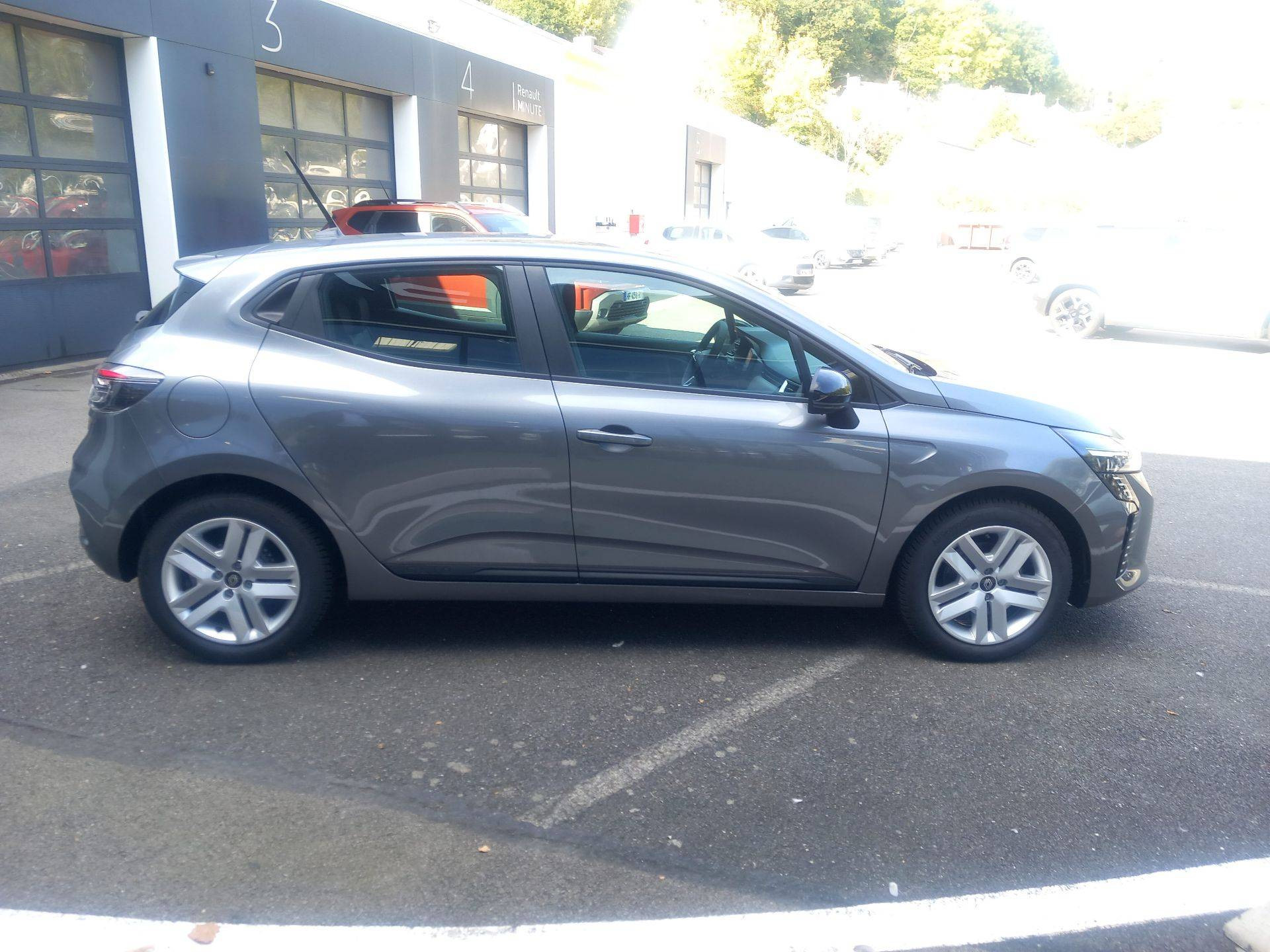 Vente en ligne Renault Clio 5 Clio TCe 90 ch GSR2 au prix de 19 490 €