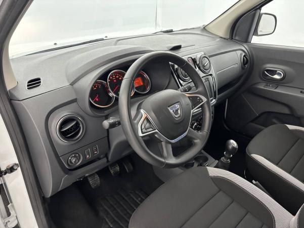 Vente en ligne Dacia Lodgy  Blue dCi 115 5 places au prix de 14 490 €